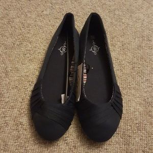 Navy blue flats